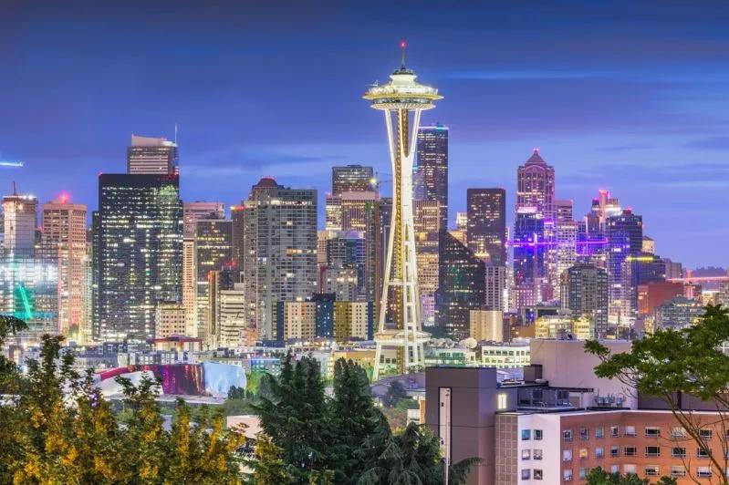 View of Seattle skyline with Space Needle showcasing the city’s top-tier readiness for remote work.