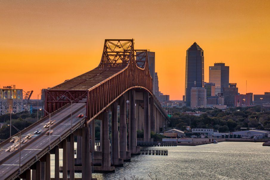 States and Counties With the Highest Rates of Lung Cancer - Infographics of a Sunset over a city in the Southeast U.S., a region with some of the nation’s highest lung cancer rates.