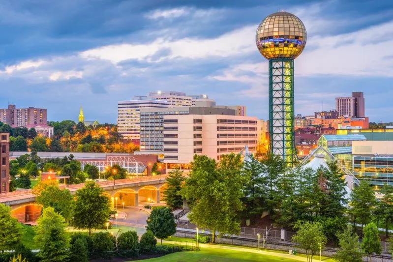 View of Knoxville skyline and Sunsphere highlighting Tennessee’s growing eviction and foreclosure vulnerability.