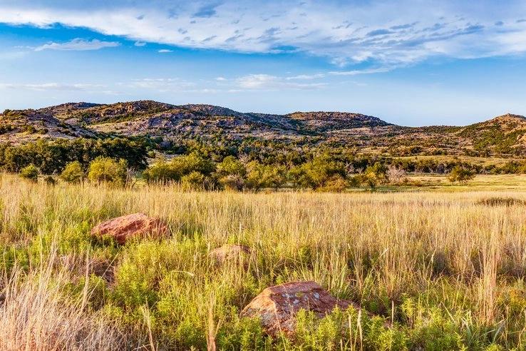 The Hottest City in Every State - Infographics of Open plains and rocky terrain near Altus, Oklahoma this small town is the hottest city in Oklahoma with frequent triple-digit temperatures