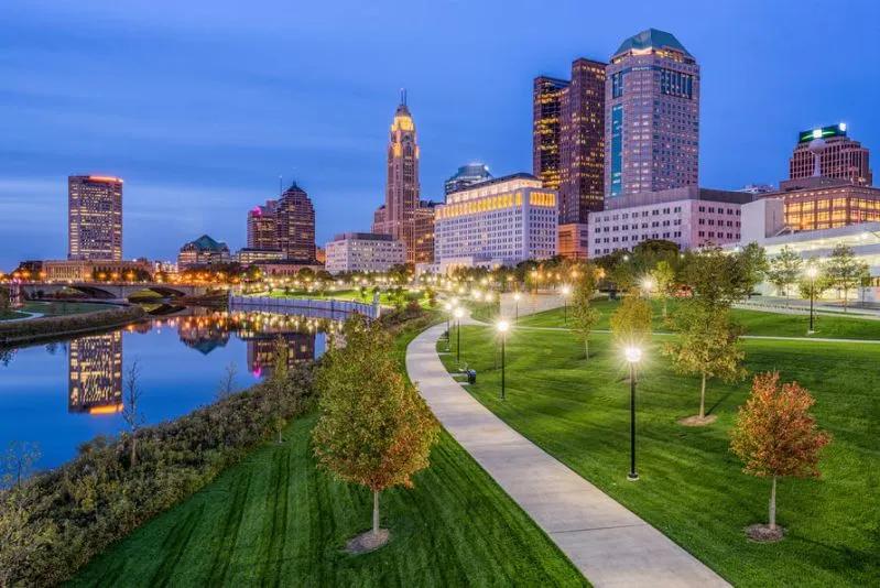View of Columbus skyline from Scioto Mile highlighting the city’s strong readiness for remote work.