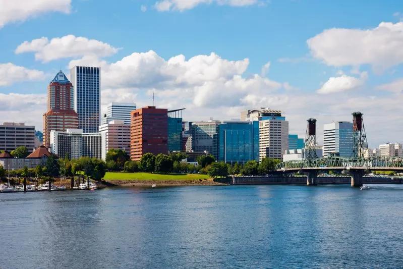 View of Portland skyline and Hawthorne Bridge illustrating the city’s growing Millennial renter wage gap.